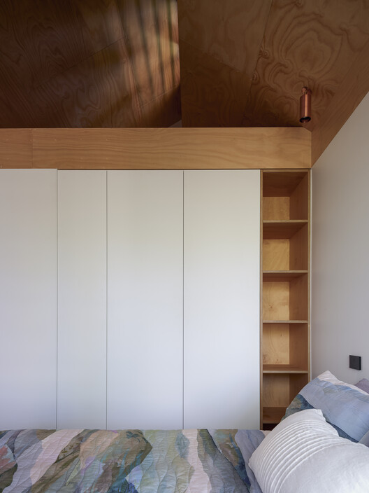Kildrummie House / Ink Architectsシドニー - インテリア写真、木材、寝室、照明、ベッド