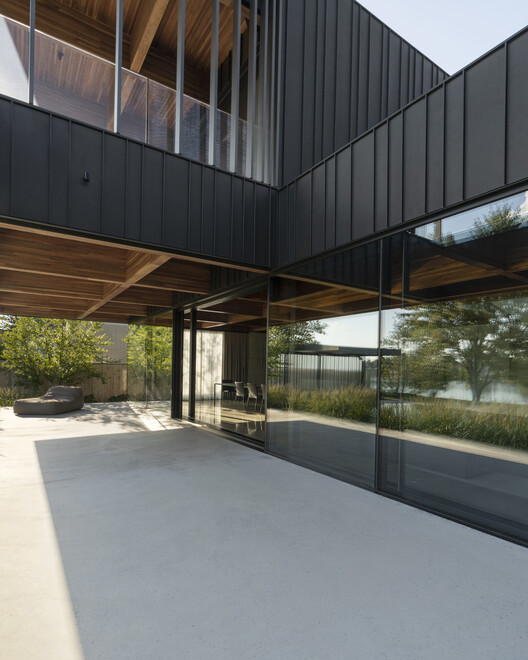 レジデンスTerrebonne / Saucier + Perrotte Architectes -Image 23 of 35