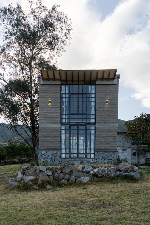 Chachimbiro House / C / ELC-外観写真、レンガ