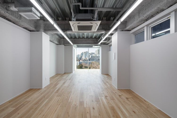 ゆくYOSHIMA BUILDING / Tenhachi Architect＆Interial Design -Interior Photography、Glass
