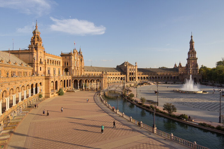 Seville Architecture City Guide：21のプロジェクトアンダルシアの都市の層を追跡する - 画像16 of 24