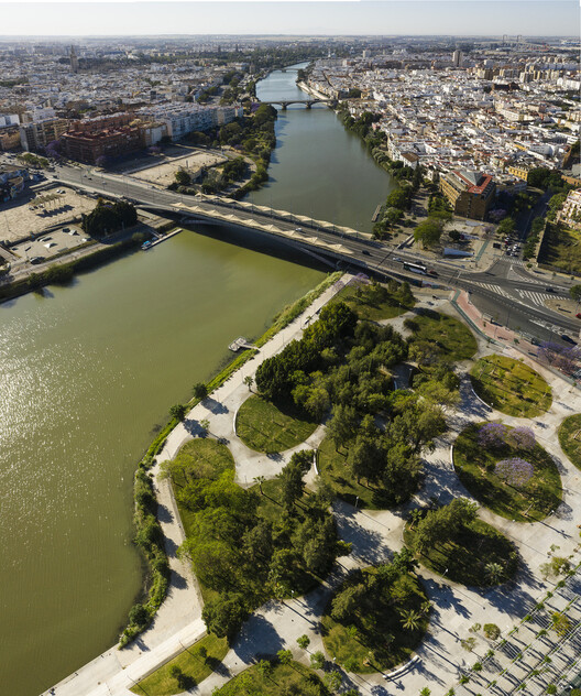 Seville Architecture City Guide：21のプロジェクトアンダルシアの都市の層を追跡する -  24の画像4