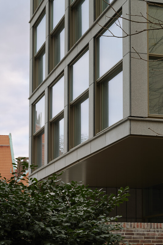 BRF Smedjan Courtyard Building and Gatehouse /HögbergGillnerArkitektur -Exterior Photography、Glass