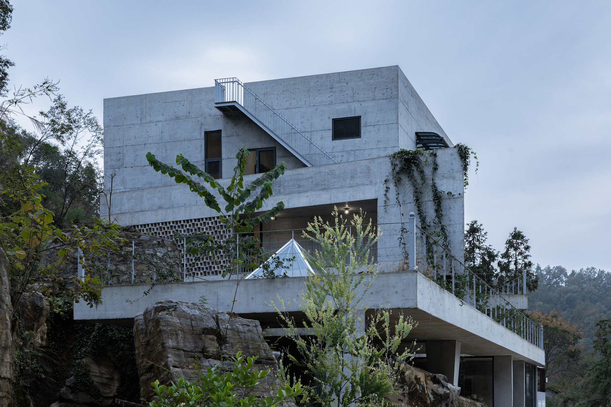 House Shiyangshan No. 1 / Acturing Architects