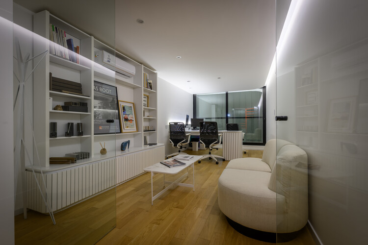 FranViñasArquitectosStudio / fv Arquitectos-インテリア写真、棚、椅子、木材、テーブル、照明