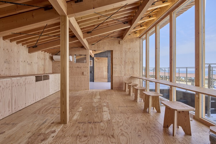 Kugami Terrace Sunset Cafe and Small Gallery / Replus Co.、Ltd -Image2 of 40