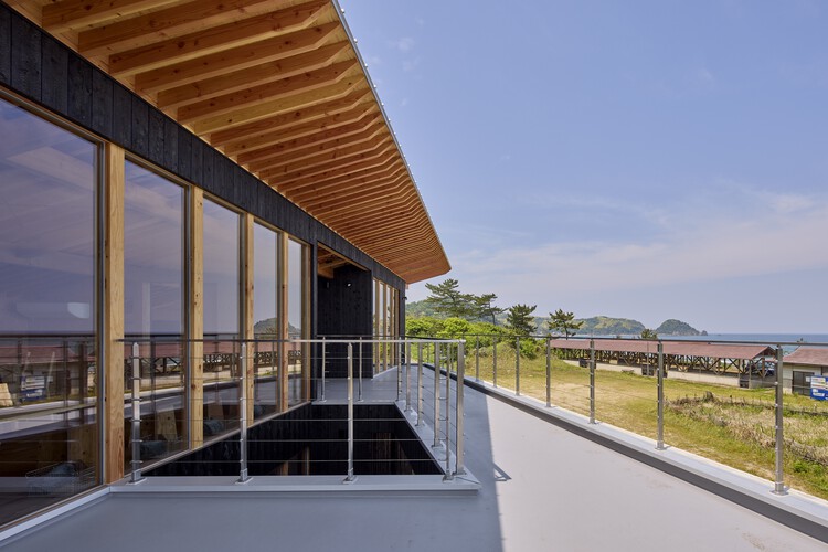 Kugami Terrace Sunset Cafe and Small Gallery / Replus Co.、Ltd -Image 24 of 40