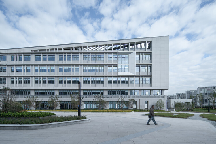 南京大学鈴木崇拝小学校 / tus -design-外観写真撮影