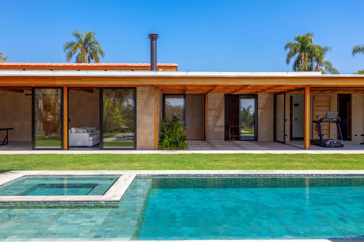 House CF / Sandra saeeg tranchesi arquitetura-外観写真