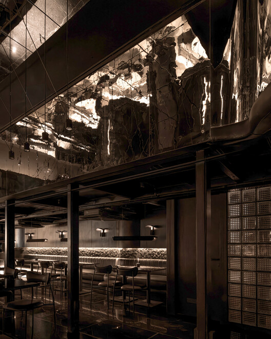Lair Restaurant Bar / Renesa Architecture Design Interiors Studio -Image 3 of 42