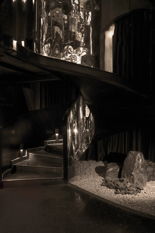 Lair Restaurant Bar / Renesa Architecture Design Interiors Studio-画像5/42