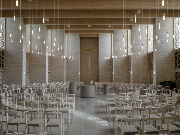 HøjvangenChurch / Henning Larsen + Espen Surnevik -Image 3 of 25