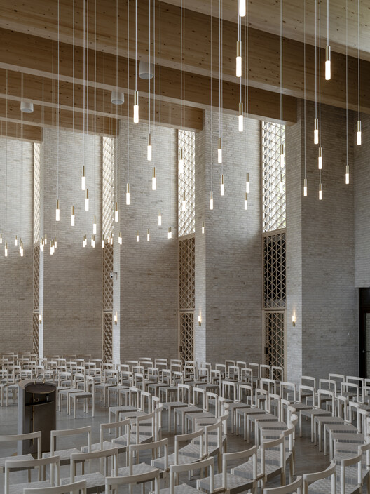 HøjvangenChurch / Henning Larsen + Espen Surnevik -Image 9 of 25