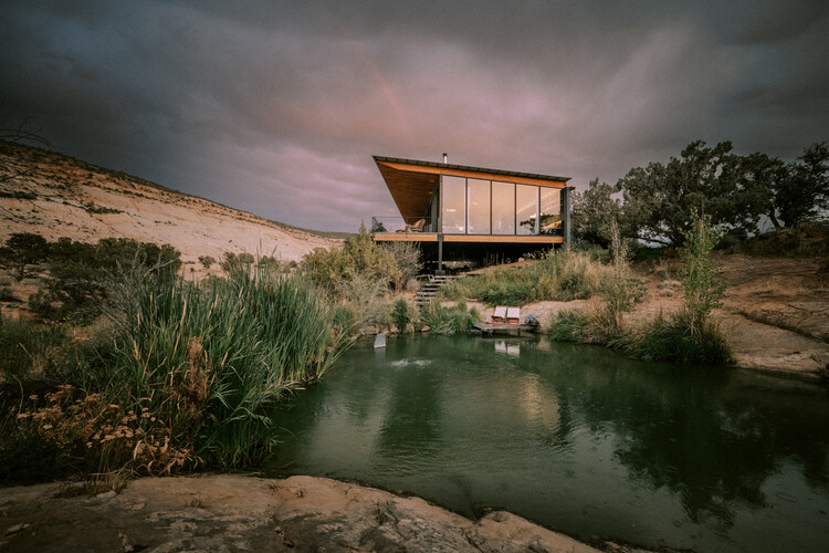 Periphery House / Locus Studio -Image 6 of 35