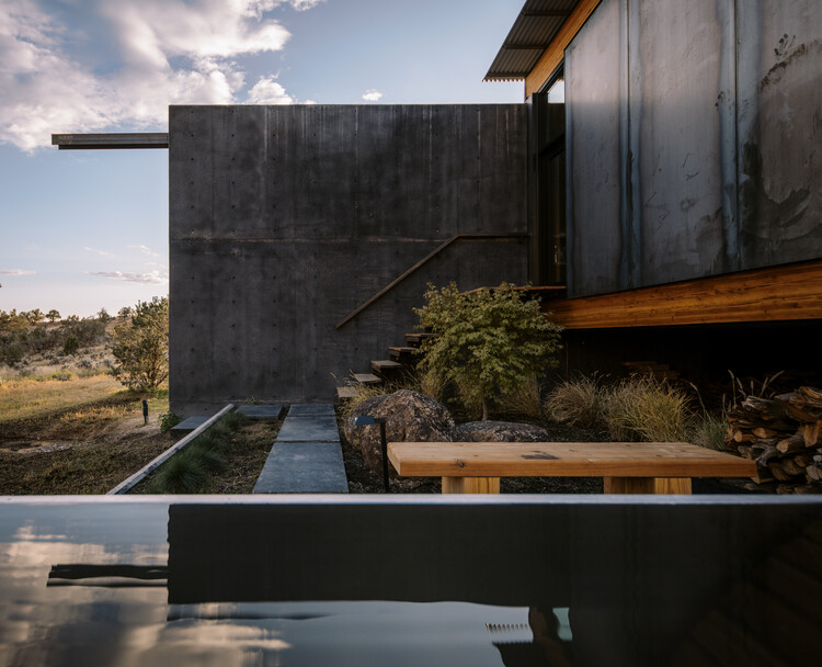 The Periphery House / Locus Studio -Image16/35