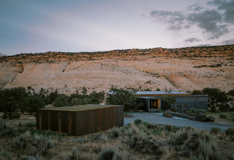 Periphery House / Locus Studio -Image29 of 35