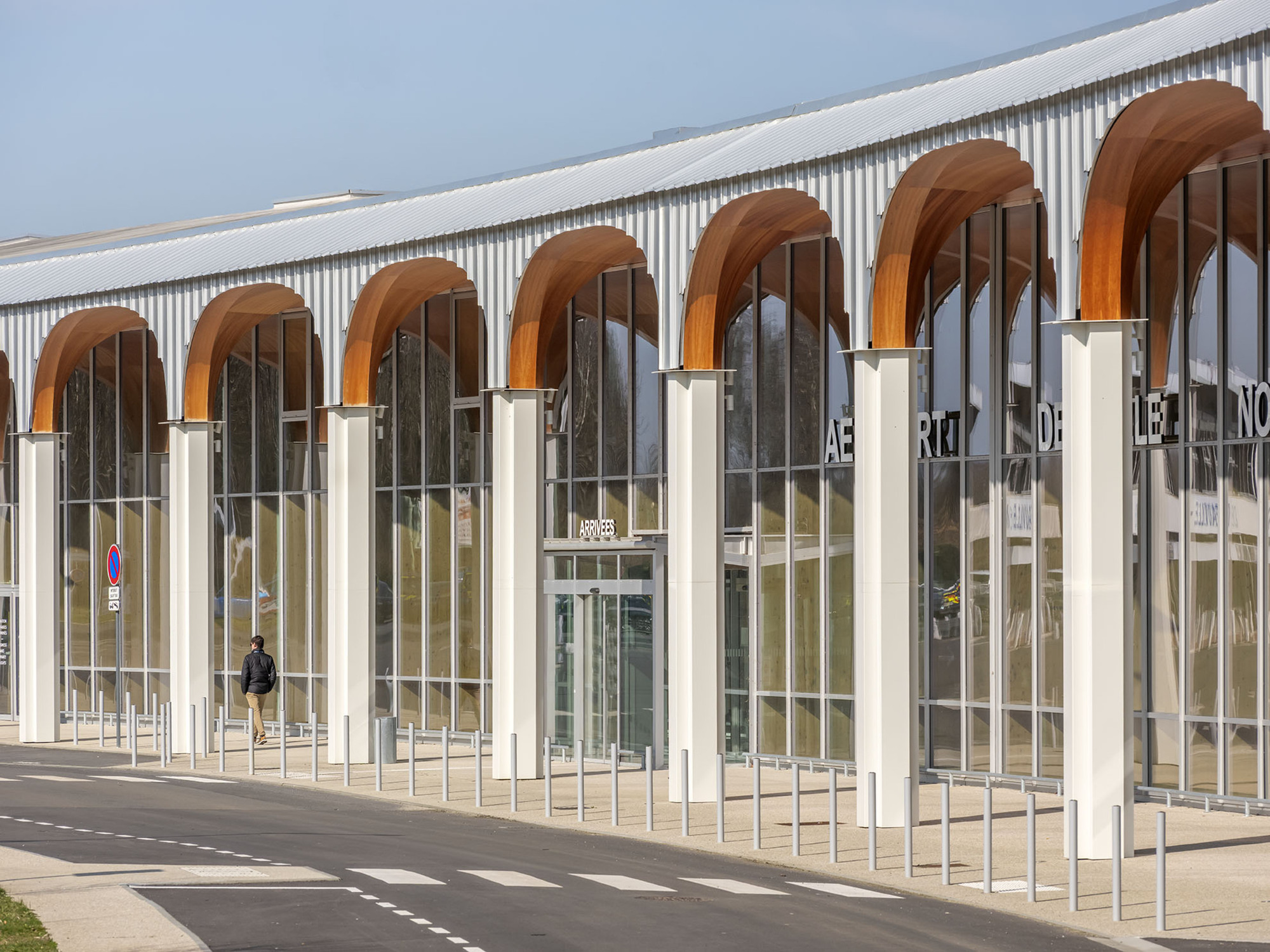 Deauville Terminal Saint-Gatien-Des-Bois / Ferrier Marchetti Studio