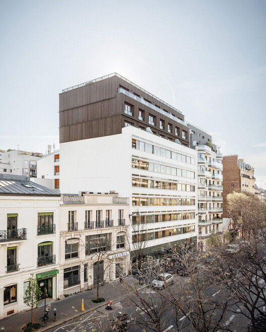 63アパートの建物へのガレージビル /アトリエTequi Architects -Image2 of 38