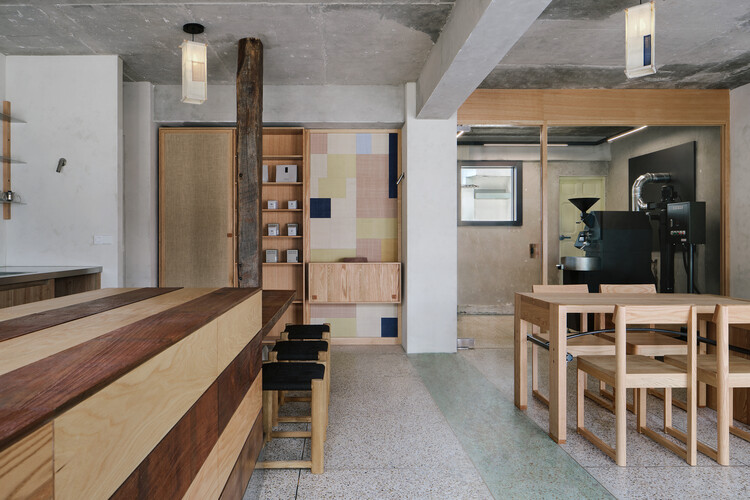 Yeonheun Roasters / Sherpa-インテリア写真、キッチン、木