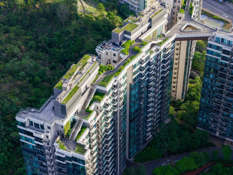 Le Pont Residential Development / SHMA Company Limited-外装写真、都市景観、バルコニー