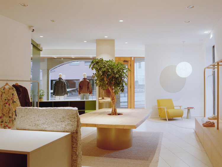 Diciassette Clothing Store / RDN Studio-インテリア写真