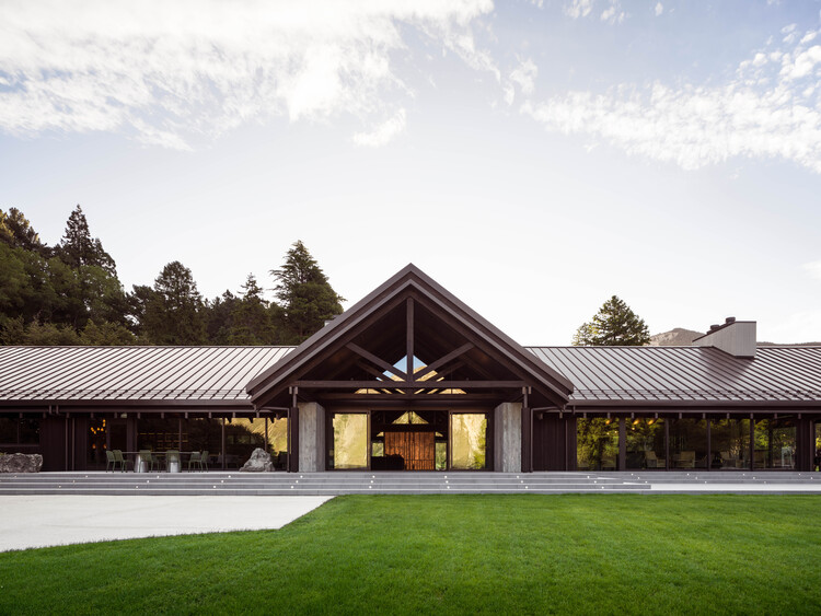 Flockhill / Hierarchy GroupのSugarloaf -Exterior Photography