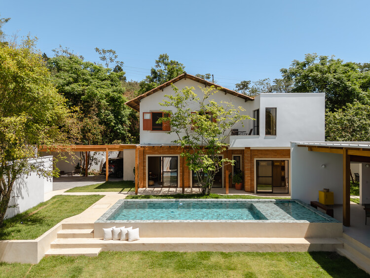 House Graviola /SertãoArquitetos-外装写真、ドア、バルコニー、庭