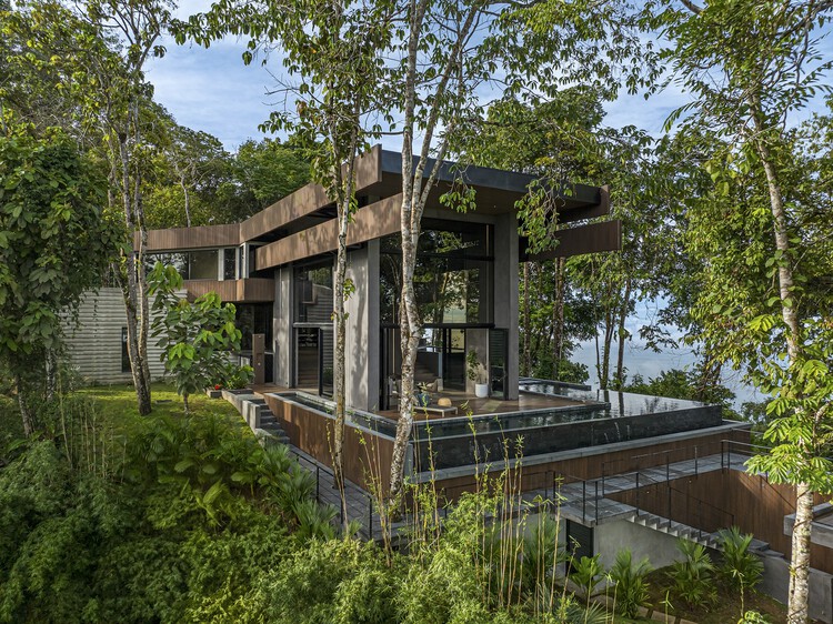 Azur Residence / Alianz -Exterior Photography、Wood