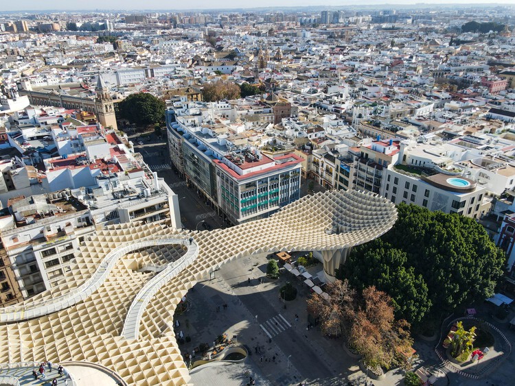 Seville Architecture City Guide：21のプロジェクトアンダルシアの都市の層を追跡する - 画像1の24