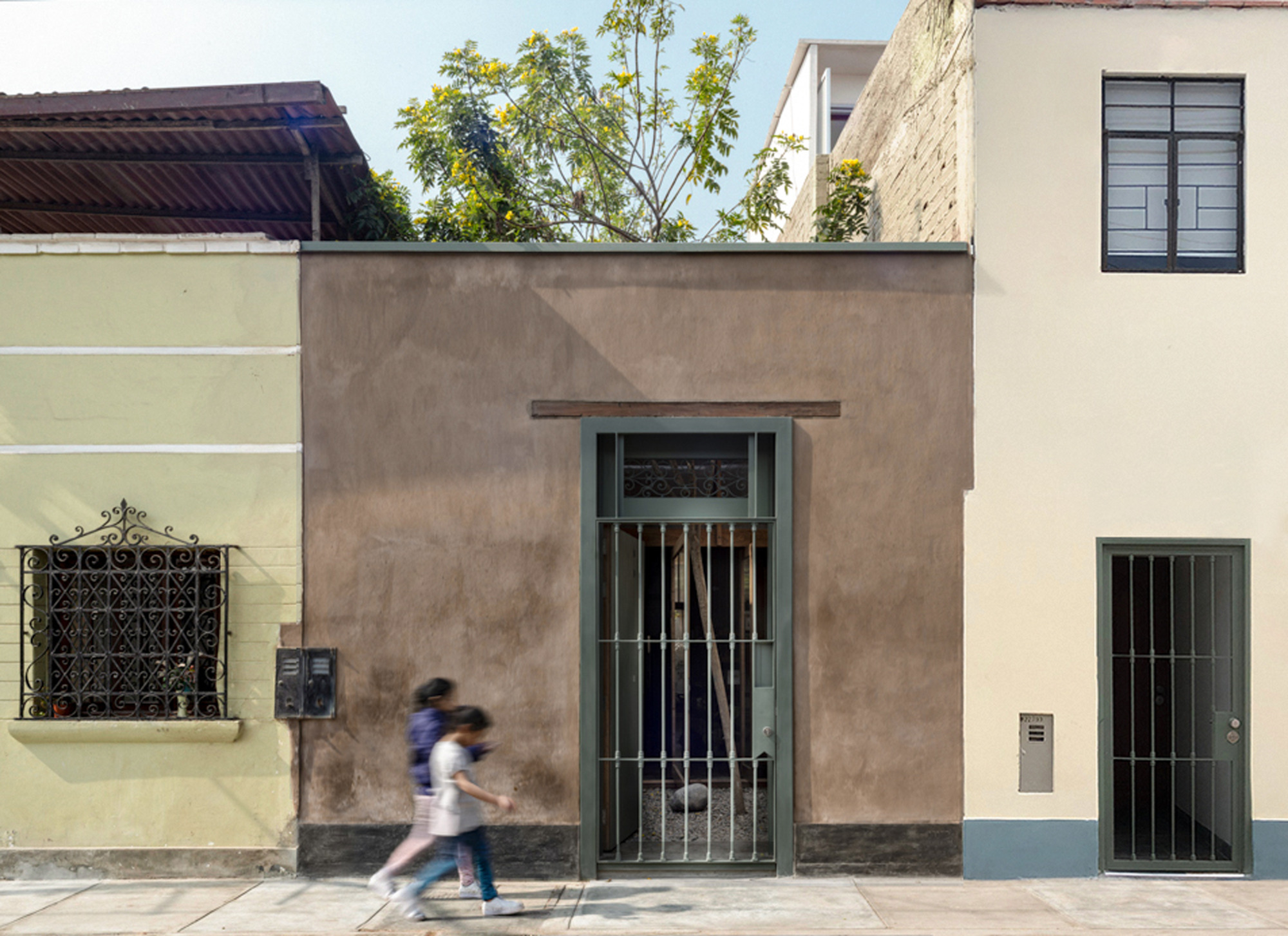 Huayruro / Insitu oficina de arquitecturaに住んでいた仕事