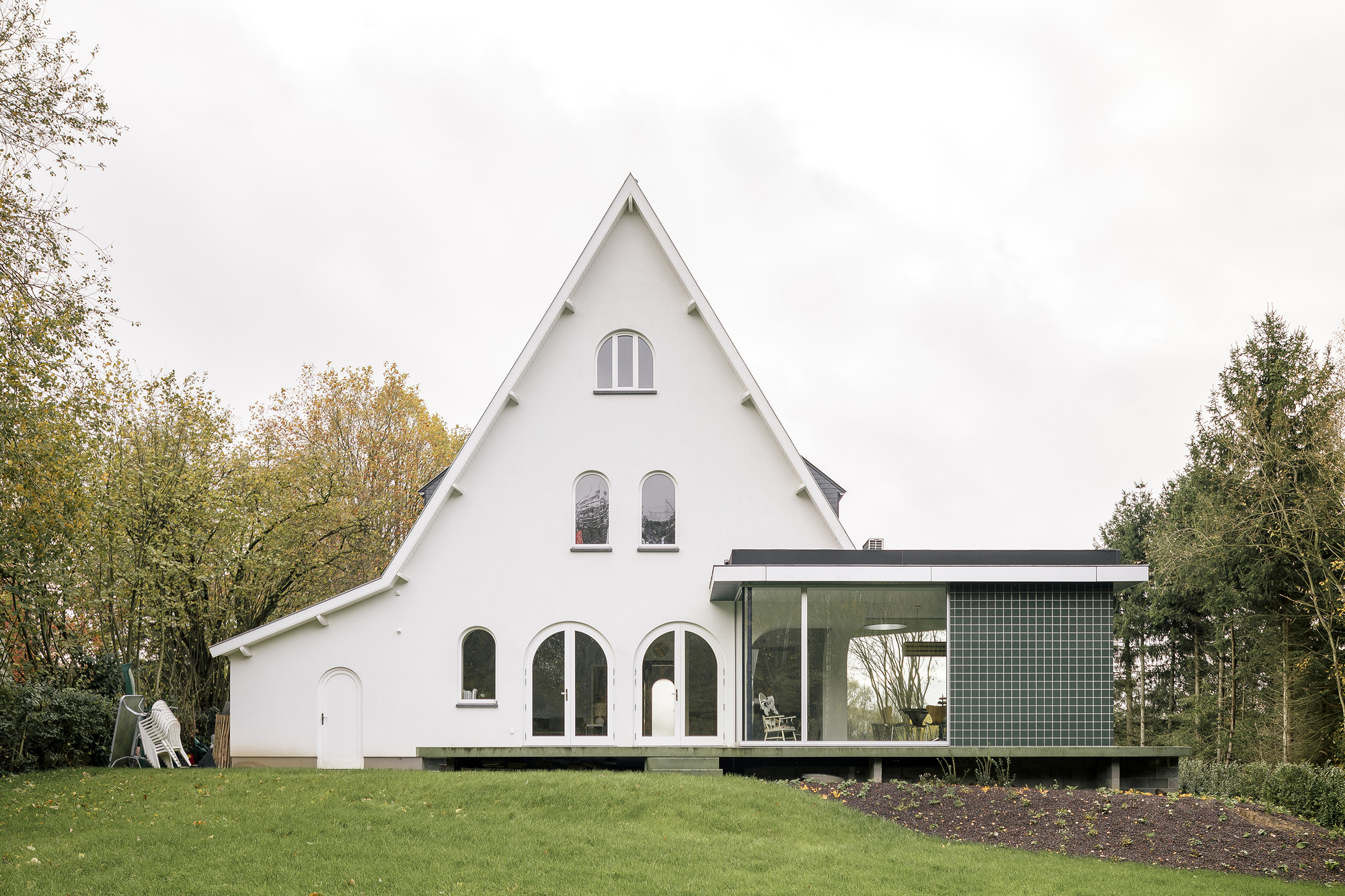 Sofie House / Madam Architectuur
