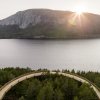 自然との対話：デンマークとノルウェーの風景のインスタレーションを通る建築の旅