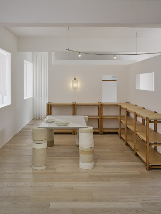 Insoil Showroom / Kkol Studio-インテリア写真、木