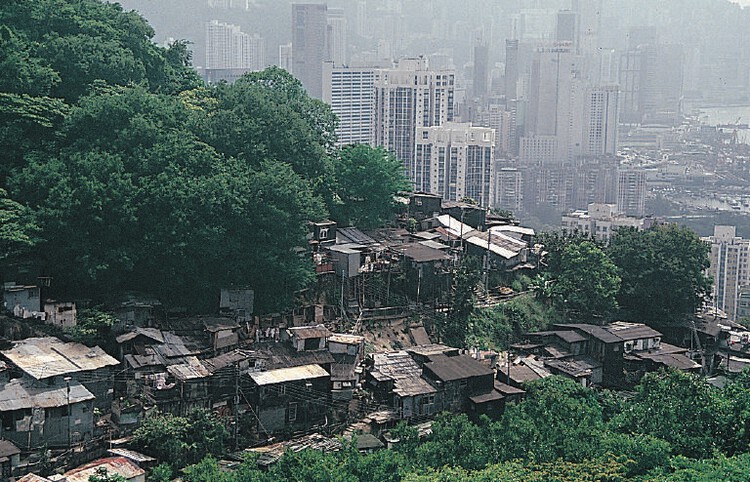 垂直都市の村：タイ・ハングと聖なる香港の死後の世界 - 画像5 of 16