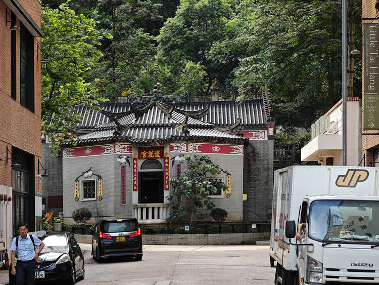 垂直都市の村：タイ・ハングと聖なる香港の死後の世界 - 画像14 of 16