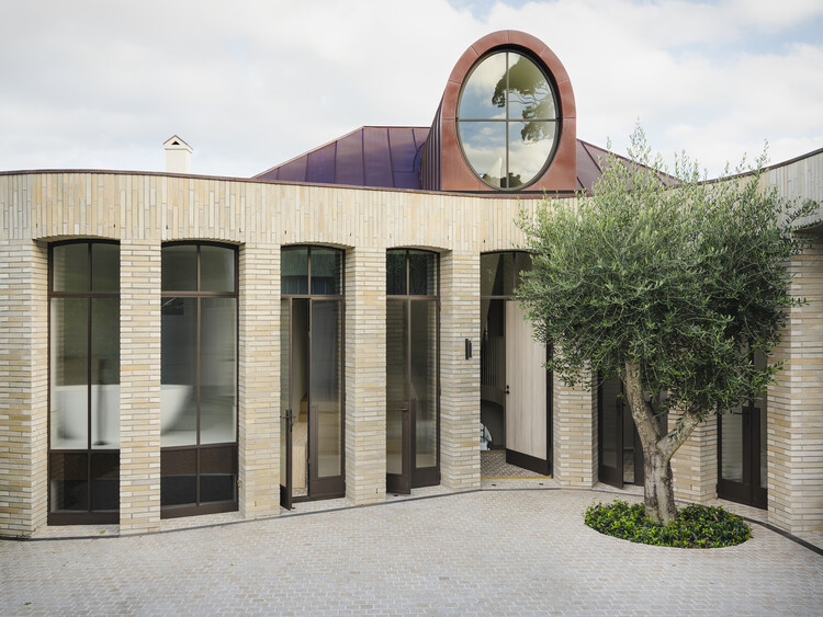 Reclaym House / Luigi Rosselli Architects -Image2 of 31