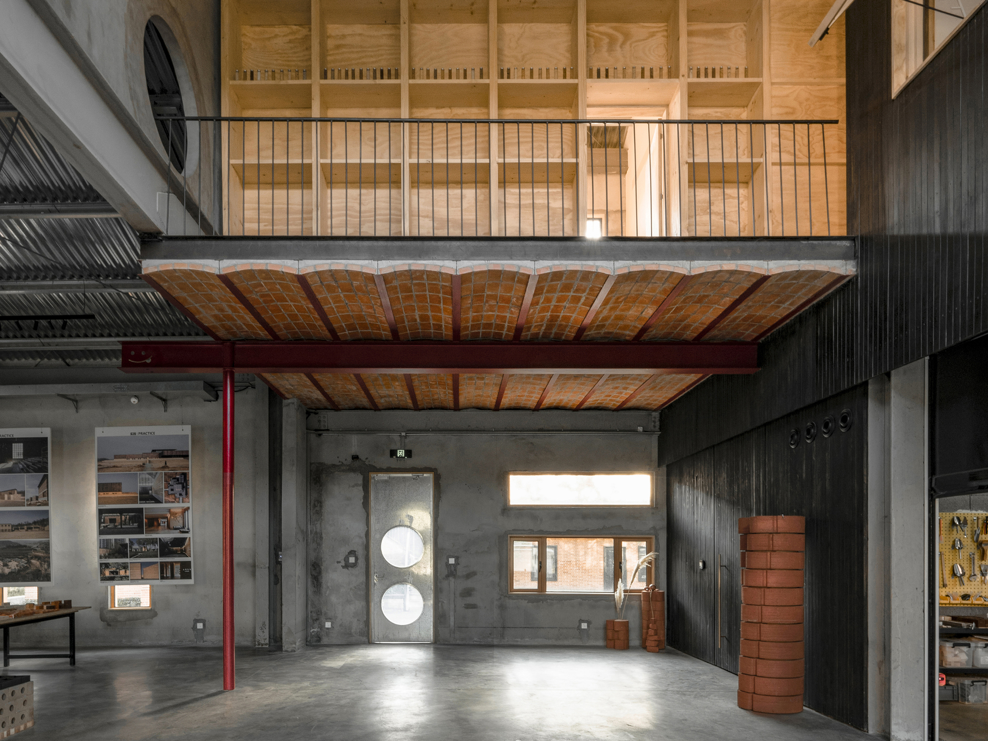 土の建築と文化（xi’an）研究センター / onearthstudio