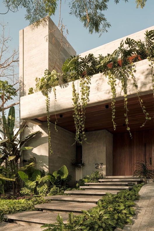 Amankay House / di Frenna arquitectos-画像7/27