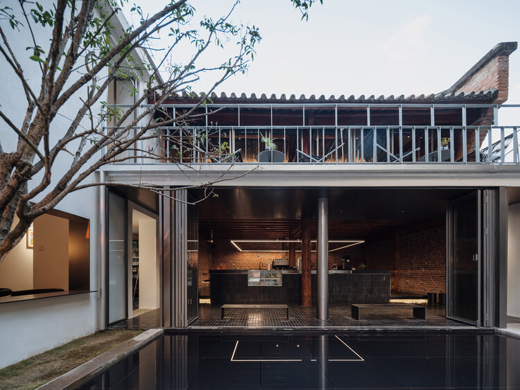 Scented Coffee / No10 -Architects -Image 3 of 29