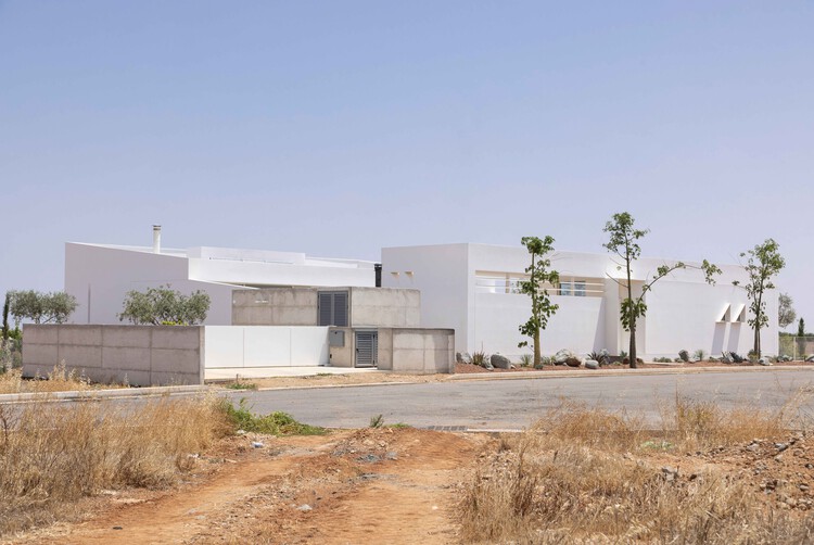 Casa Oblivio / Mob Design Studio-外装写真、コンクリート