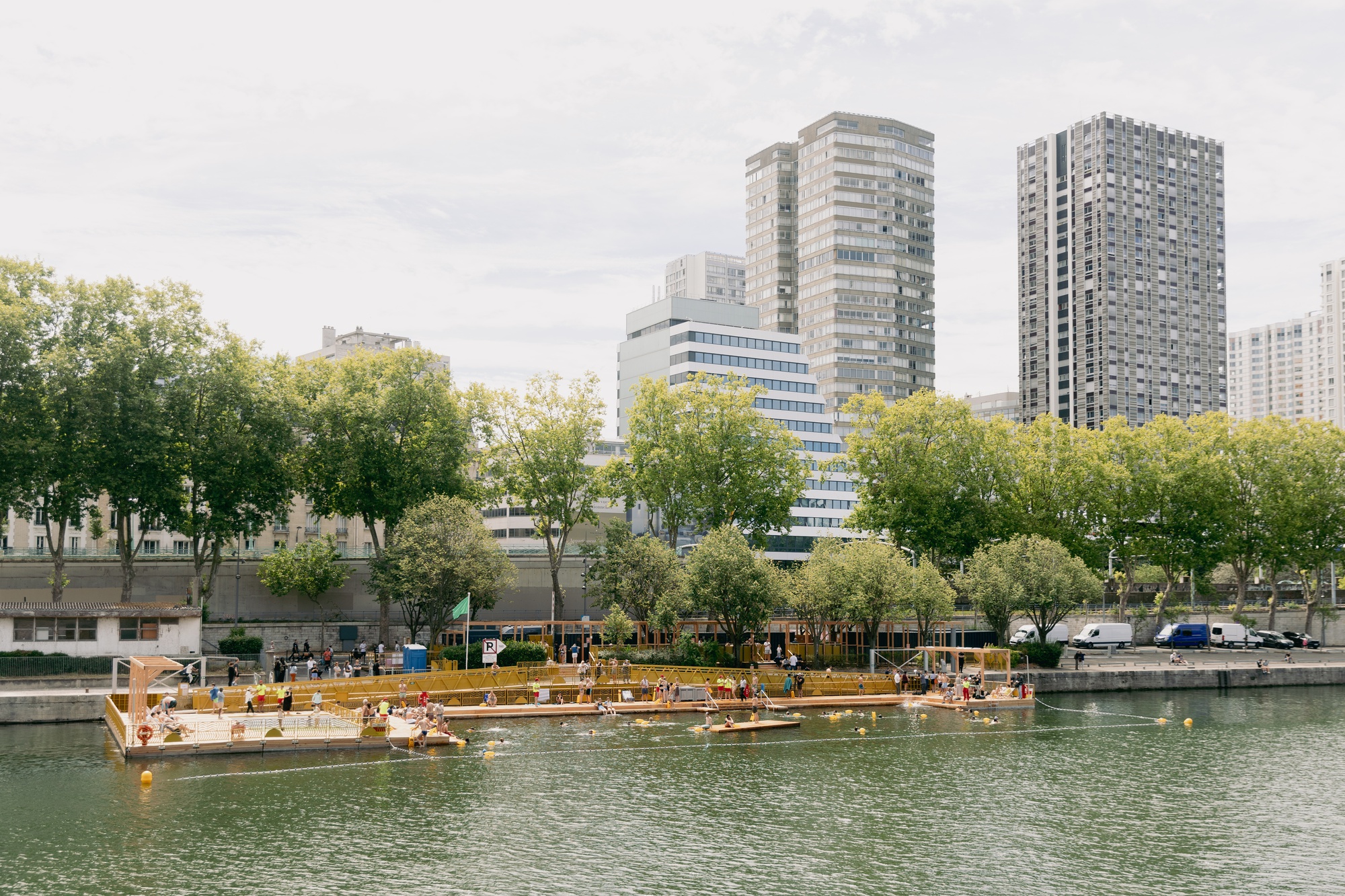 Seine Open-Air Swimming Site / Mater Studio