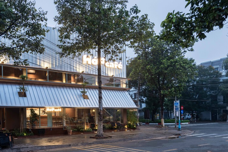 HớpCafe / Bing Thom Architects -Image 25 of 29