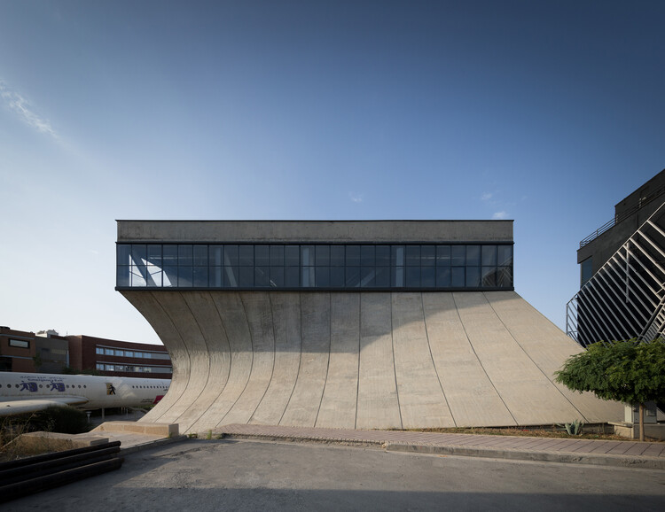 Ava Communications Building / Krds（Kourosh Rafiey Design Studio） - 外観写真