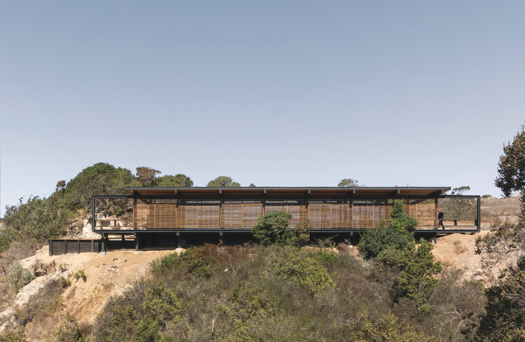   Rwo House / Gonzalo Rufin Arquitectos-外観写真、バルコニー