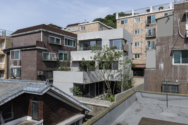 Itch Atelier / Atelier Itch -Exterior Photography、Balcony