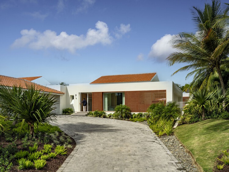 Villa Brisana / Paul Raff Studio-外観写真、ファサード、庭