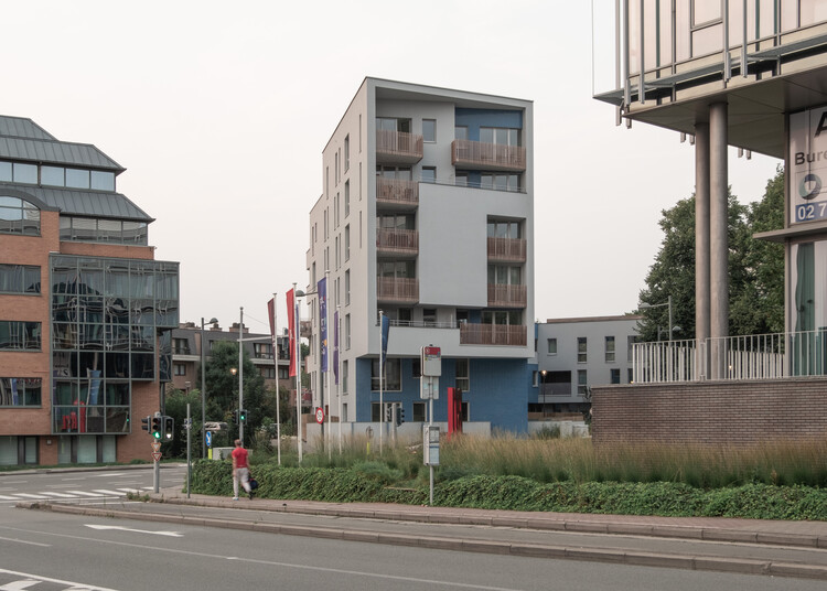 Destrier Housing Block / Pierre Blondel Architectes -Image2 of 33
