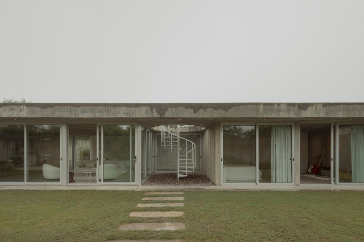 Clausura House /AgustínLozada -Image2 of 29