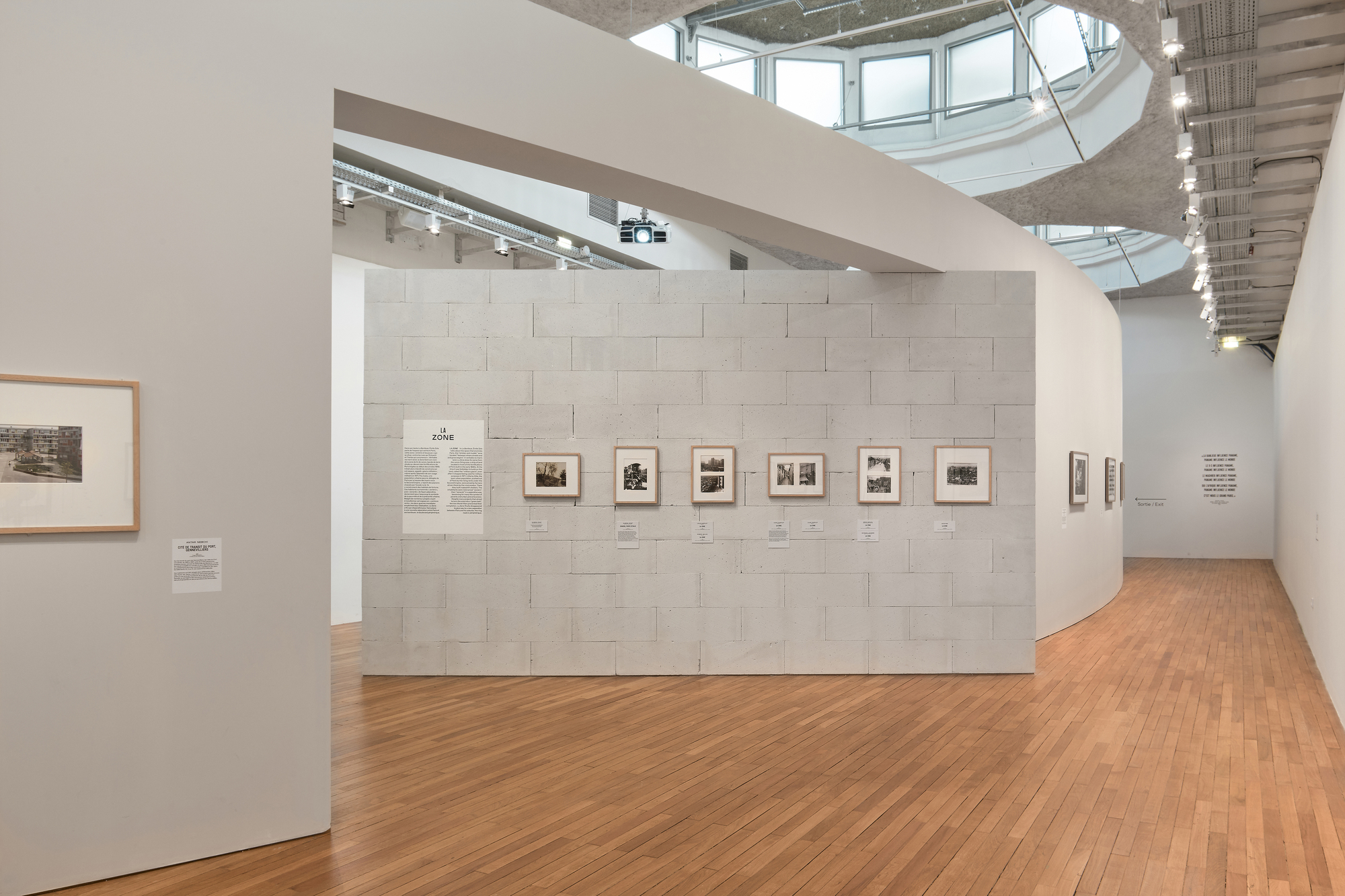 BanlieuesChéries展示 /ロール