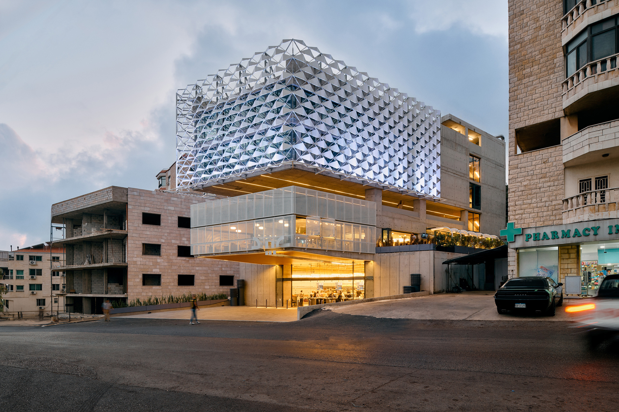 Obeid Retail Complex / NUNCアーキテクチャとデザイン